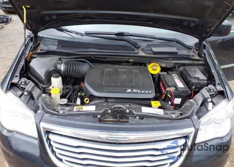 2014 Chrysler Town & Country Touring из США, поврежденный, VIN 2C4RC1BG8ER124724